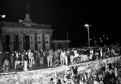 Prayer Matters - Berlin wall at the Brandenburg Gate - Border Opening - 1989